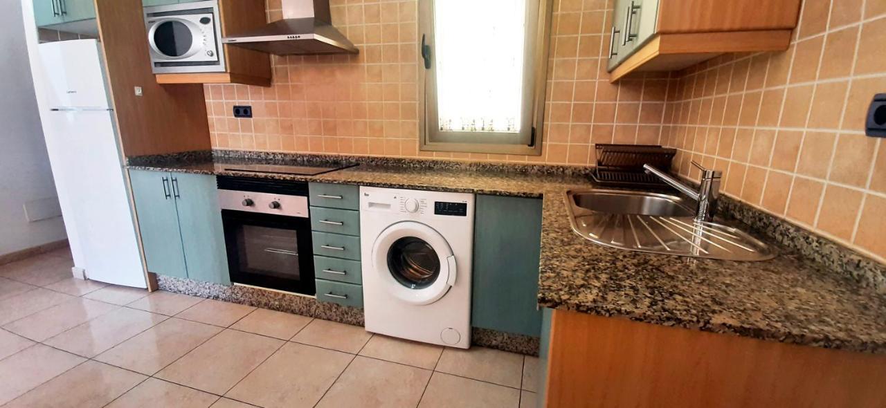 Duplex Espacioso, Tranquilidad, Barbacoa Y Supermercado Al Lado Cotillo Kültér fotó